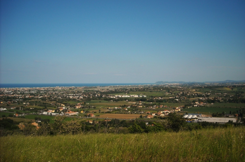 veduta adriatico e riviera romagnola